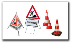 Baustellenabsicherung, Warnpyramiden, Warnständer, Warn- bzw. Leitkegel
