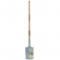 Ideal spade with step protection